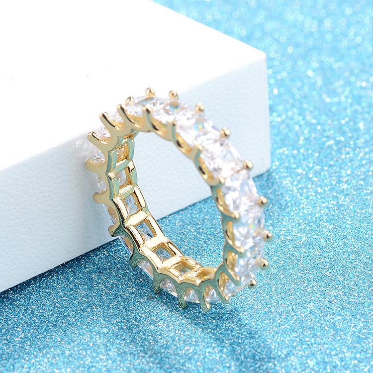 Luxury Zircon Crystal Ring for Women, Simple European Style, Elegant Fashion Jewelry Gift