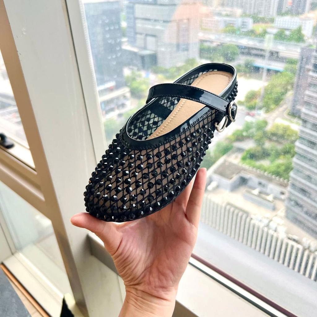 Baotou Hausschuhe zum Ausgehen und Tragen 2025 Sommer neue Mode High-End Semi-Slipper Damen Casual Vielseitige Atmungsaktive Sandalen