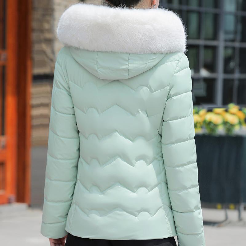 Fashion Winter Short Parkas Female Outerwears Hooded Faux Fur Collar Lady Jackets Thick Warm Elegant Coats