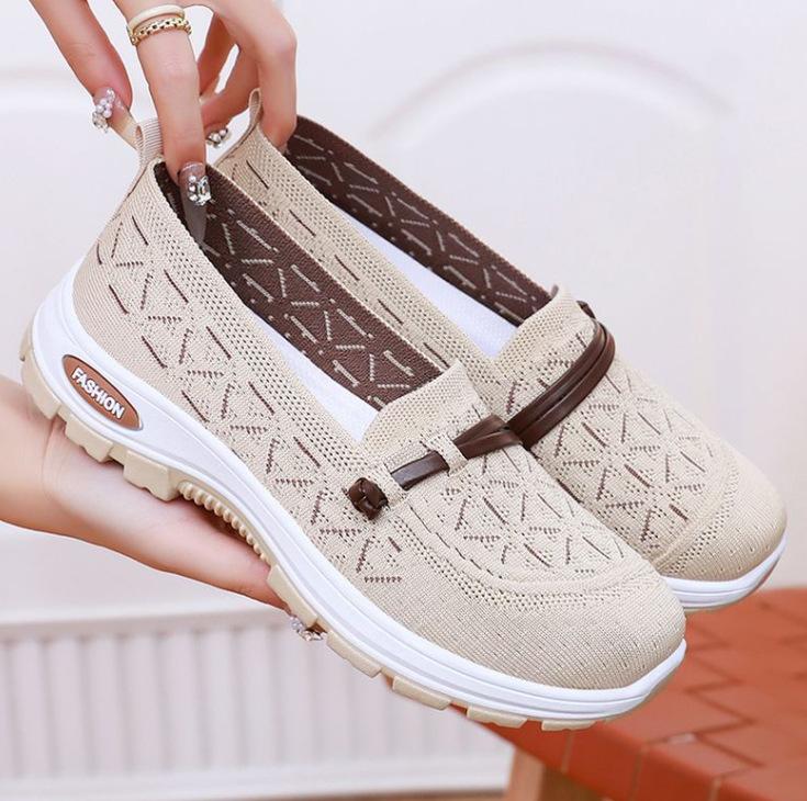 Summer Thin Breathable Shoes for Women – Slip-On Anti-Slip Soft-Sole Lightweight Comfortable Shoes for Middle-Aged & Elderly Mother's Shoes