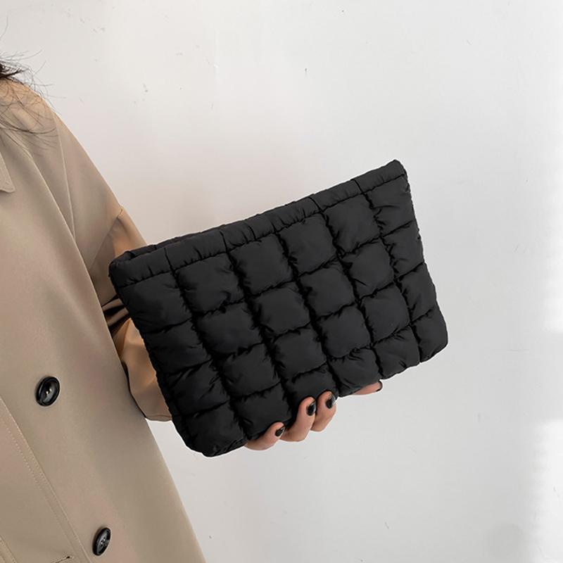 Fashionable Pleated Travel Makeup Bag Korean Style Casual Clutch For Women