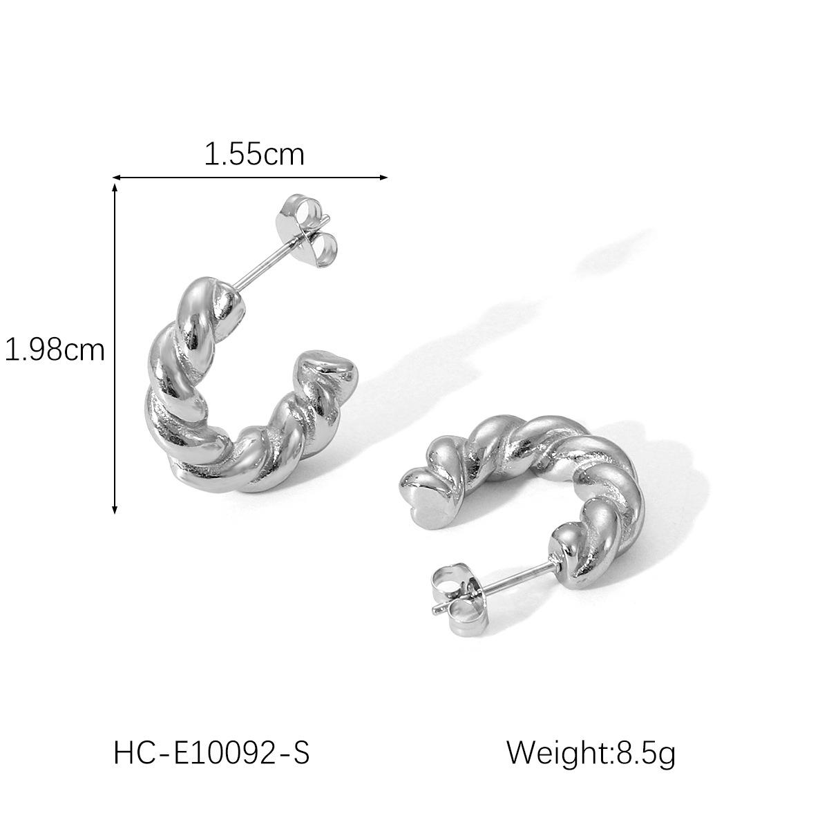 

Высококачественные серьги из титановой стали C-образной формы: Европейский и американский стиль, нержавеющая сталь, вакуумное электролитическое покрытие, не выцветает.