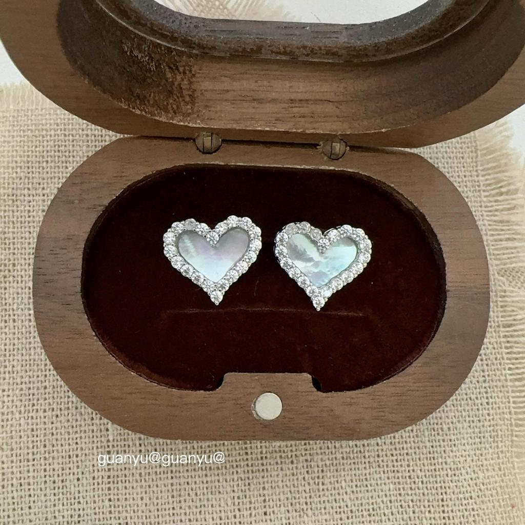 Exquisite Zircon Heart Shell Stud Earrings - Women's Fashion Light Luxury Style, Sweet & Versatile.