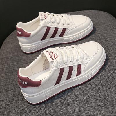 Skórzane białe buty damskie 2025 nowe buty do chodzenia po desce popularne buty damskie z grubą podeszwą sportowe i rekreacyjne buty damskie z płaską podeszwą