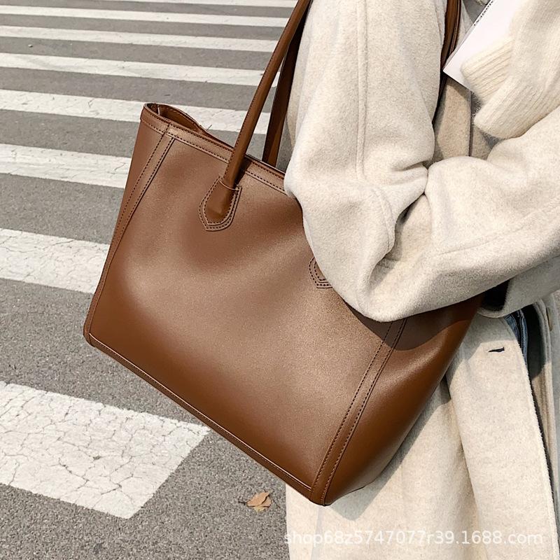 High-end and versatile shoulder tote commuter bag large capacity bag women's winter 2025 new explosive fashion bag