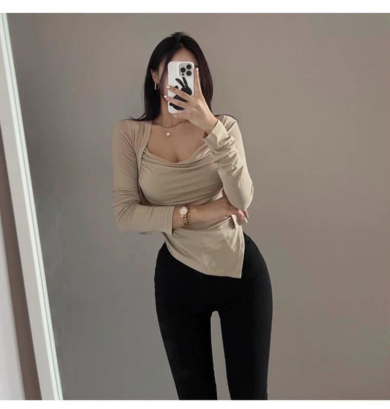 Elegantní korejský set plisované camisoly a kardiganu pro ženy