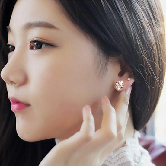 Korean Style Zircon Snowflake Earrings - Elegant & Versatile Women's Design
