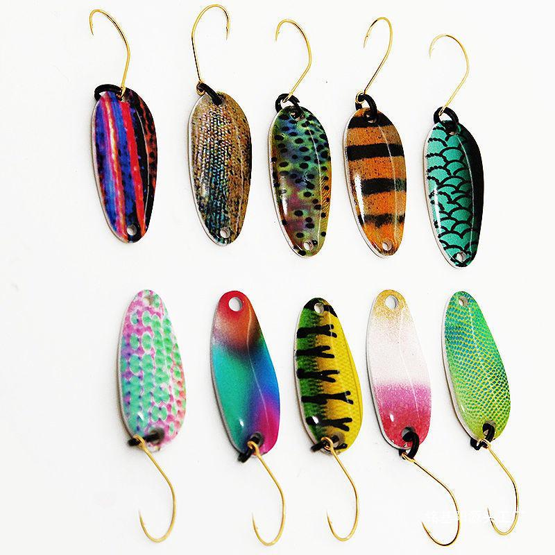 Lu Ya 3D Forellen-Paillettenköder-Set mit goldenem Einzelhaken