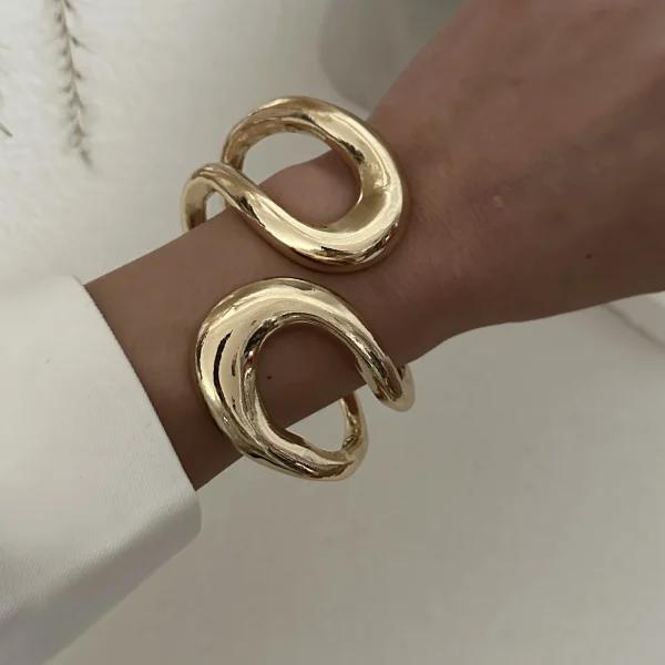 Exaggerated Metal Smooth Irregular Bracelet for Women Vintage Geometric Big Chunky Wide Cuff Bangle Hip Hop Punk Jewelry Gift