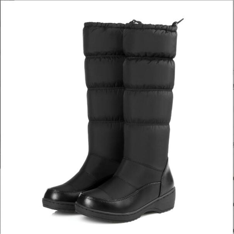 Warmer Pelz Plüsch Daunen Damen Schneestiefel Winter 2025 Damenschuhe Wasserdicht Bequem Damen Kniehohe Stiefel Schwarz Weiß Übergröße