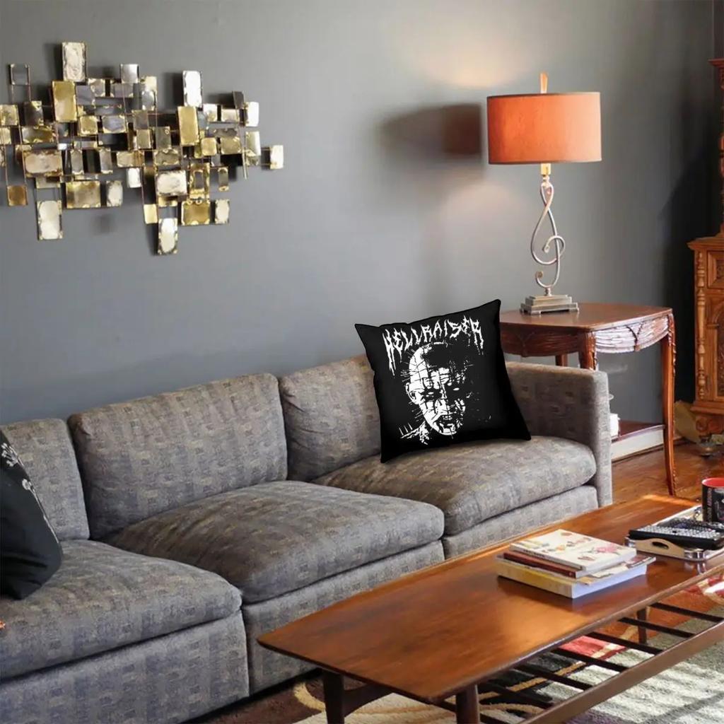 Kissenbezug mit schwarzem Metallmotiv „Pinhead Hellraiser“ – Dekoration für Halloween-Horrorfilme – Zuhause