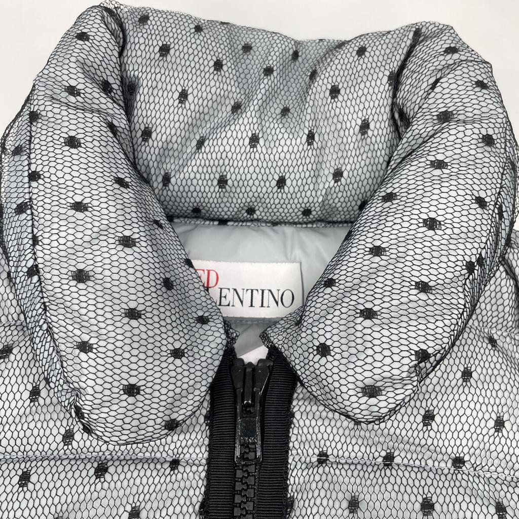 Red Valentino KR3CN00B Gray X Black Mesh Dot Short Down Jacket Jacket 40 grayUsed