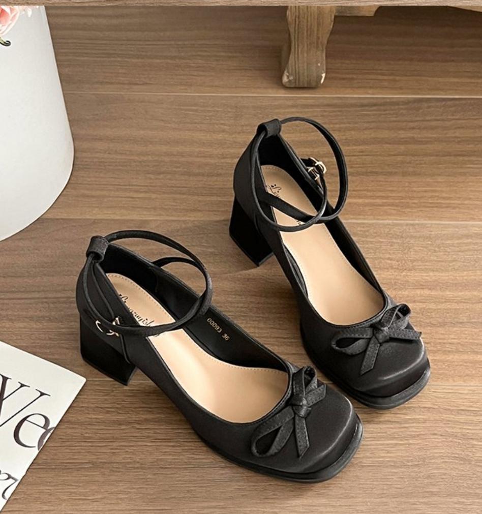 

Mary Jane Shoes for Women 2025 Elegant Women Satin Chunky Heels Sweet Style Pumps Leather Loafers Shoes Women Dress Office Shoes 35 бежевий