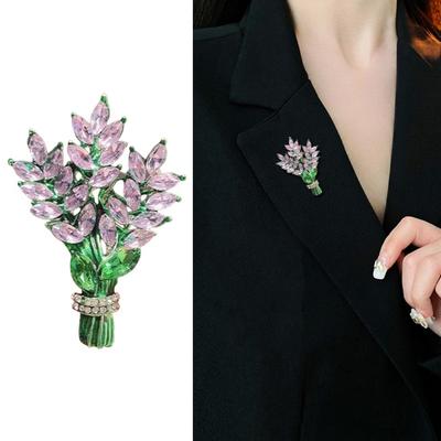 Women Brooch High-Gloss Rhinestone Inlay Sparkling Lavender Design Lapel Pin Non-Slip Buckle Scarf Badge Clothing Bags Accessories