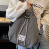 Niche casual simple personality fashion large capacity backpack autumn new women's texture backpack