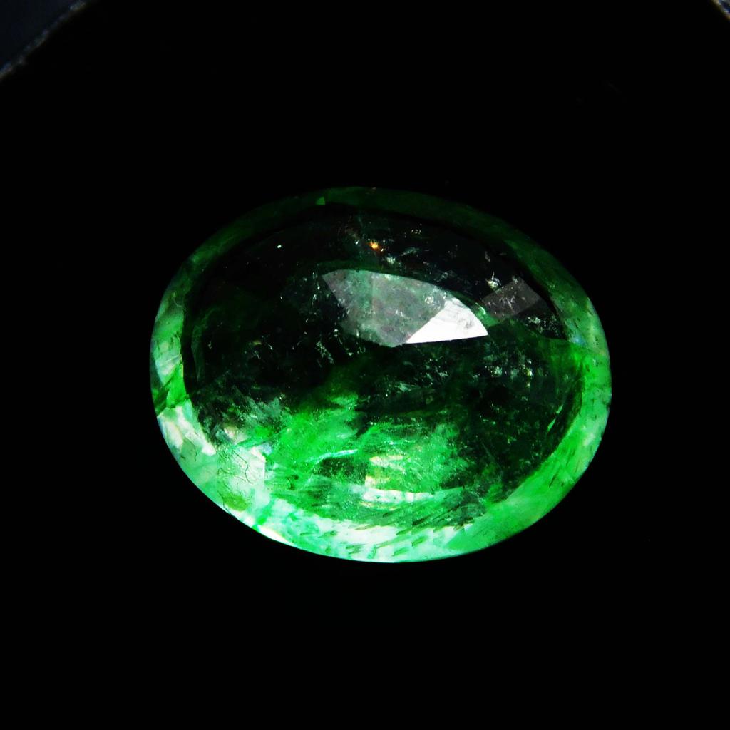 Natural Green Emerald Loose Gemstone 5.55 Ct Colombian Oval Cut for Jewelry Making and Crafts