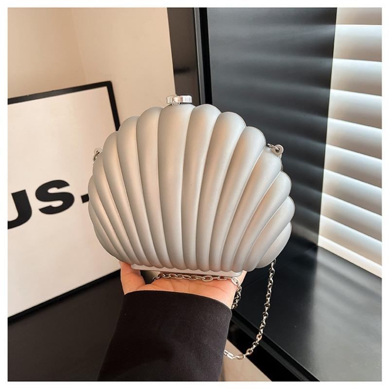 Stylish and simple glossy metal scallop chain acrylic bag, new shoulder crossbody shell bag