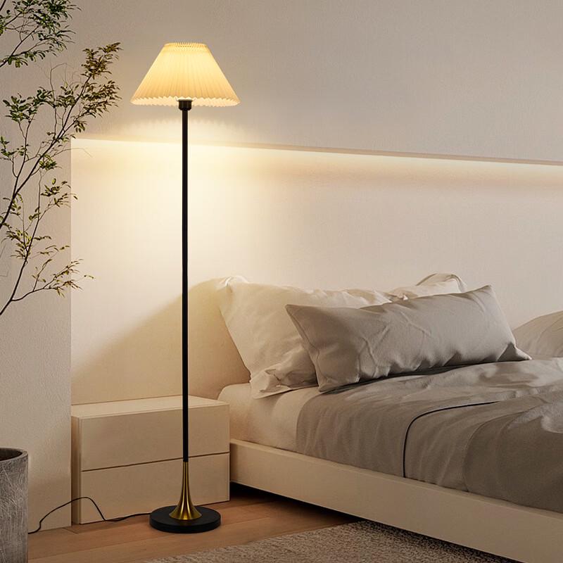 Oeny Pleated Floor Lamp