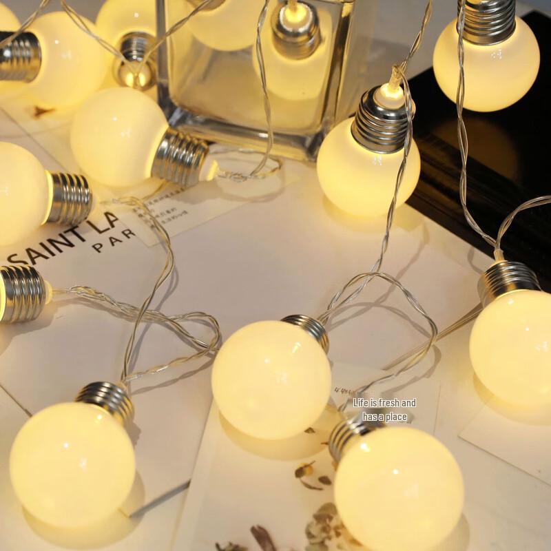 Xuanyong LED G50 Globe String Lights