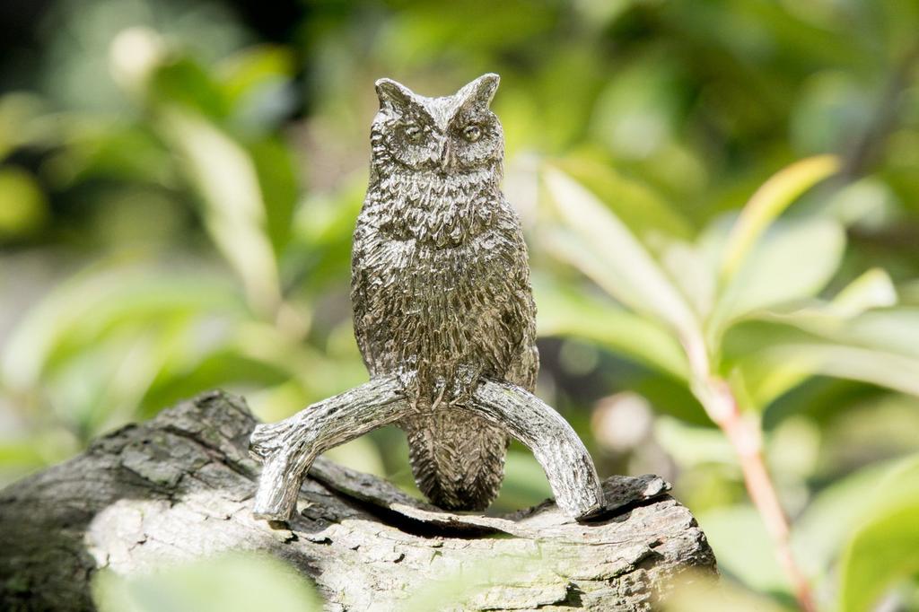 Owl (Large) Made in England Animal Art Figurine Collection