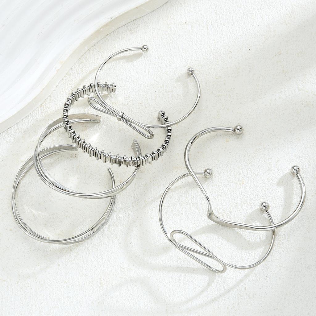6pcs Fashion Metal Textured Bow Knot Shape Bangle Bracelet Set For Women Boho Adjustable Layered Wristband Daily Wear Jewelry