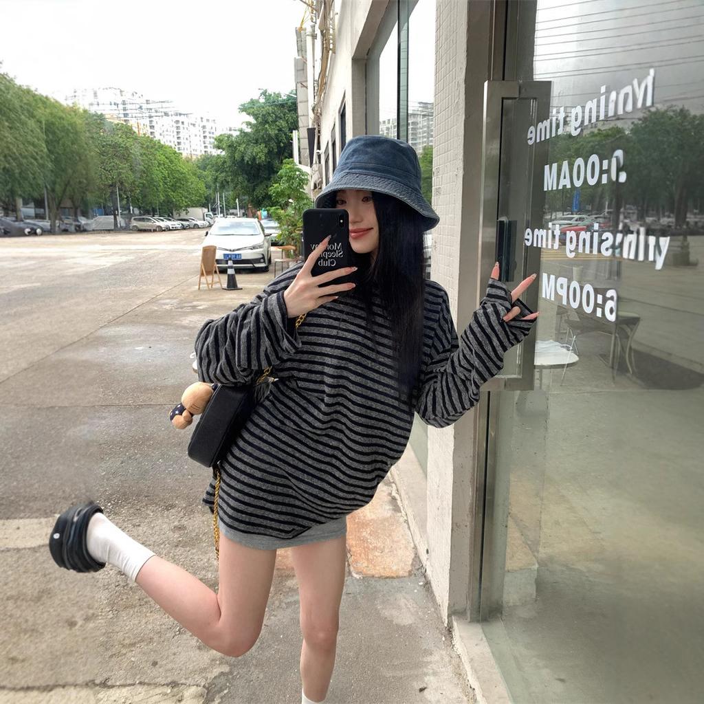 Lazy wind striped long-sleeved T-shirt women's spring and autumn new Korean loose medium and long outer wear with bottom top