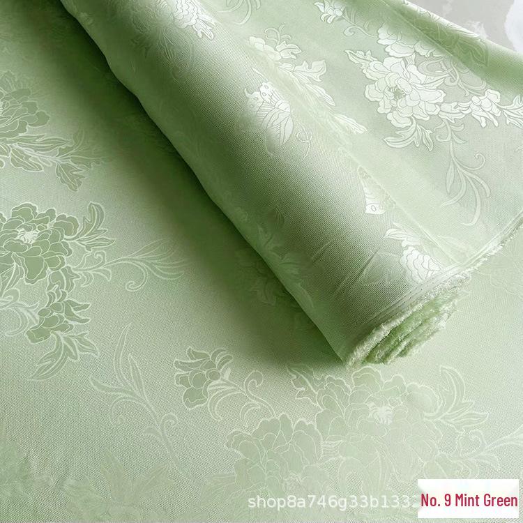 Žakárová látka Hanfu Qipao s otevřeným vzorem Motýli a pivoňky - 100% morušové hedvábí