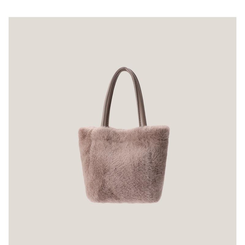 Plush Bag Women's Japanese and Korean Ins Fashion Portable Bucket Bag Furry Crossbody New Autumn and Winter Fur Bag