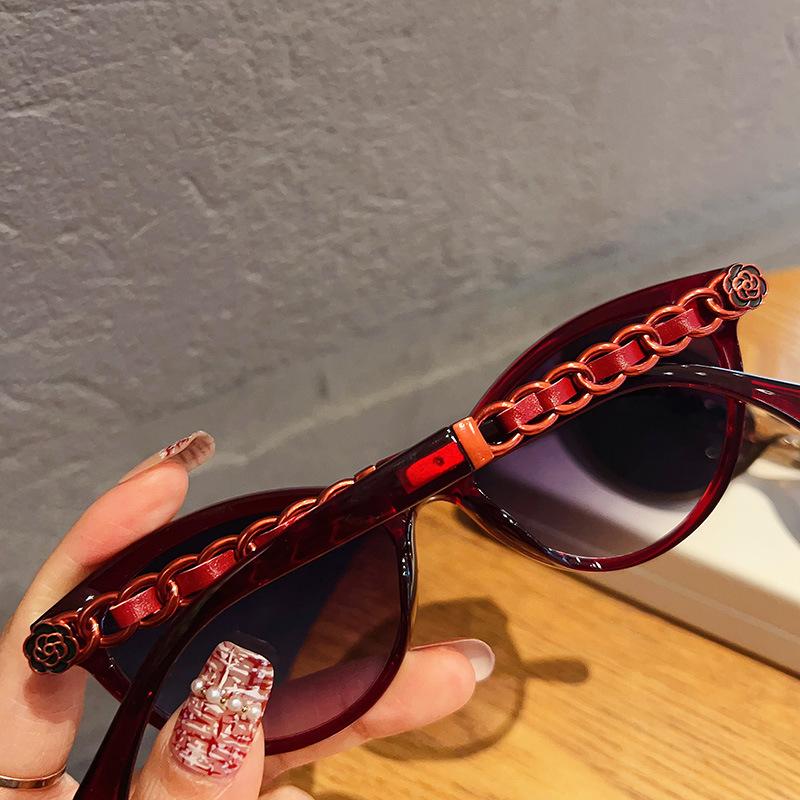 Vintage Cat Eye Sunglasses Women For Men  Sun Glasses Luxury Brand Designer Popular Punk Flower Chain Leather Eyewear Uv