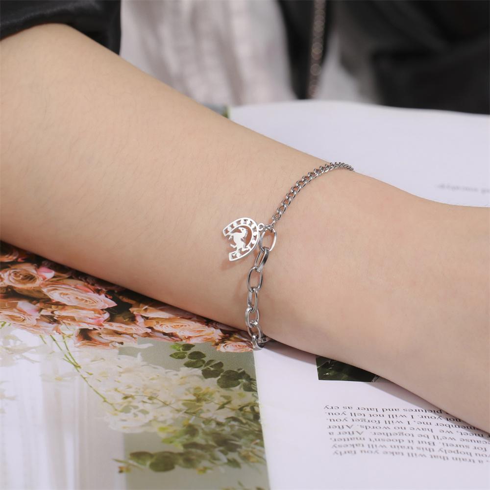 My Shape Horseshoe Pendent Bracelets for Women Stainless Steel U-Shaped Horse Charms Chain Wrist Bangle Jewelry Horse Lovers