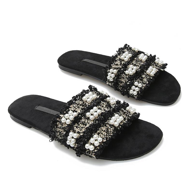 Pearl Slippers Women's Wear 2025 New Summer Fashion Versatile Internet Celebrity Extra Large Size 41-43 Fat Wide Sandals