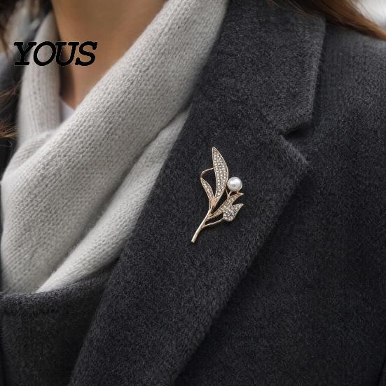 Wheat Ear Brooch of Faux Pearl Brooch, Rhinestone Leaf Alloy Lapel Pin, Electroplated Jewelry Sweater Cardigan Coat Business Suit Clothing Accessories
