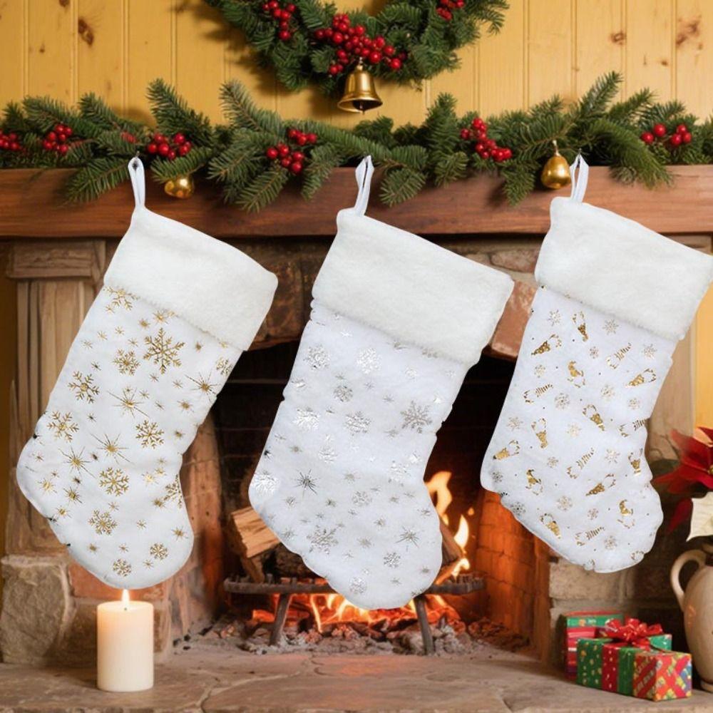 Cute Snowflake Christmas Knitted Socks Large Capacity Gift Bags Hanging Embroidered Christmas Stockings Merry Christmas