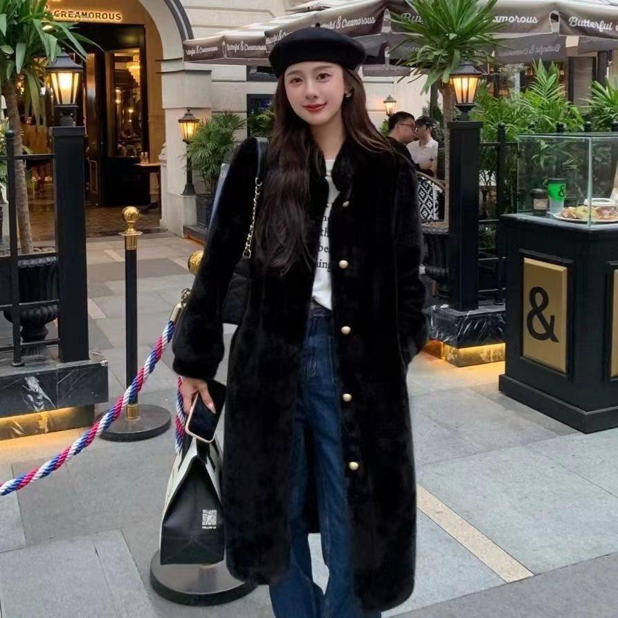 2025 Women's Thickened Faux Shearling Coat with Mink Fur Stand Collar