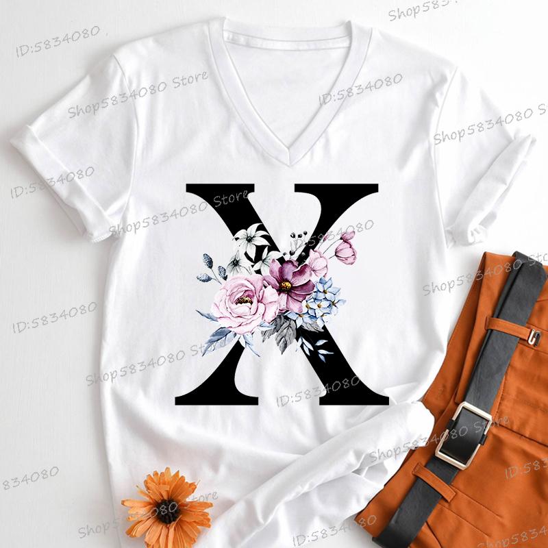 Vintage Flower Alphabet Womens Clothing Letter M Floral Monogram Graphic T Shirts Women AZ 26 Alphabet Gift Shirt for Women