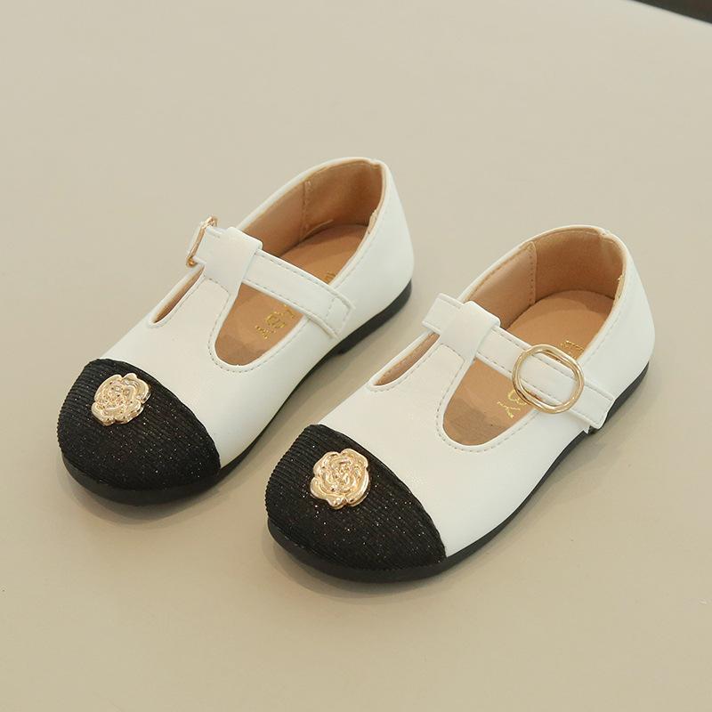 

Детская обувь для девочек Кожаная обувь Модная обувь с цветком Принцесса Обувь на плоской подошве Лоскутная Повседневная обувь Мягкая подошва Туфли Мэри Джейн 21-insole13.8cm белый