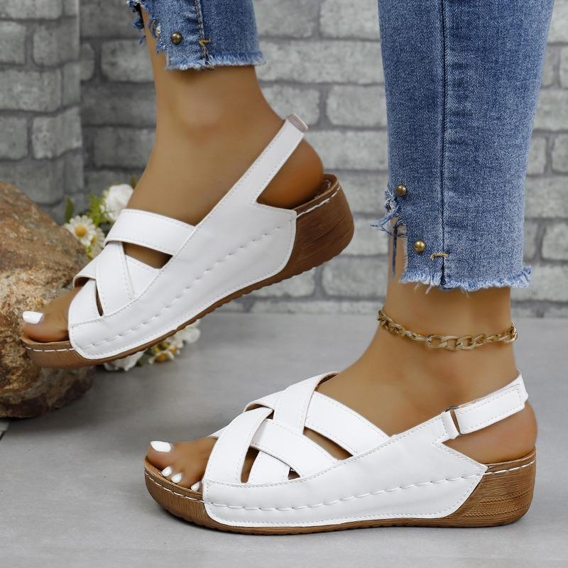 Women's Plus Size Euro American Wedge Sandals Solid Color Fish-Mouth Buckle
