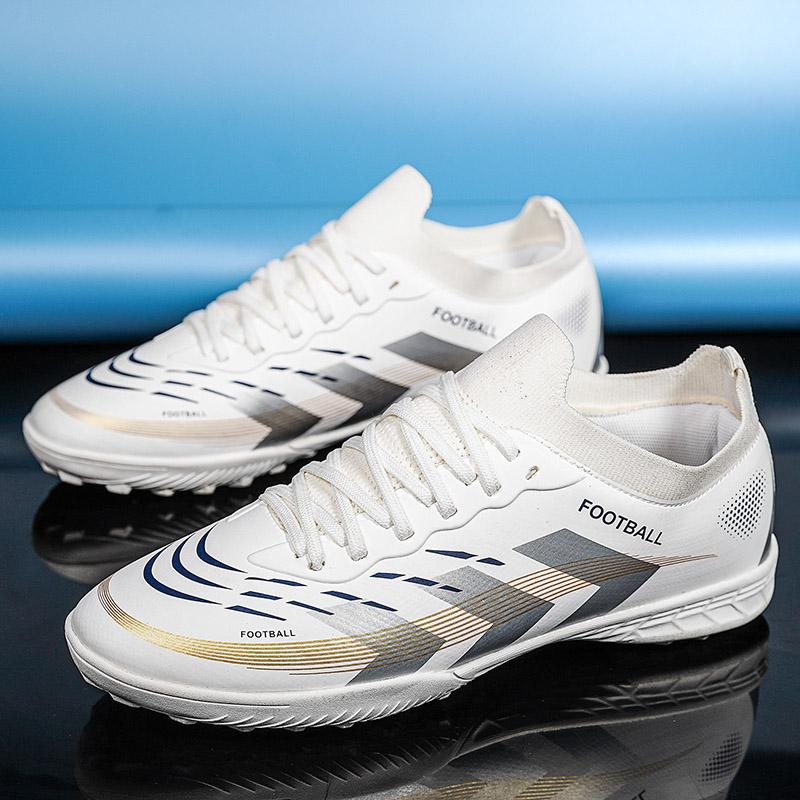 New Men Professional Football Boots Breathable Unisex Soccer Shoes Ultralight Training  Indoor Futsal Drop Shipping