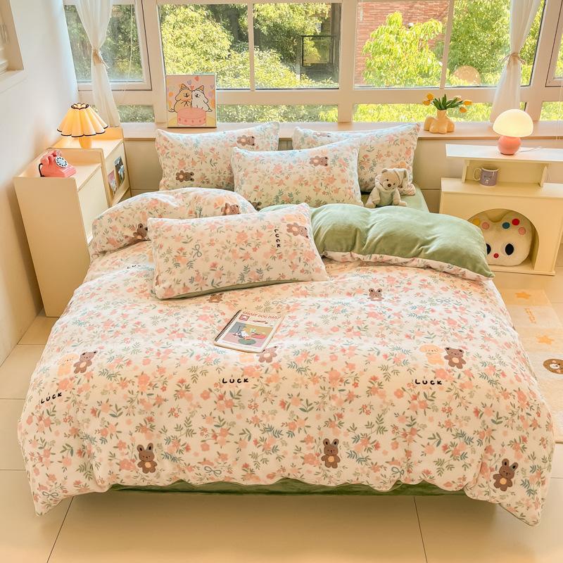 Milk Velvet Cute Printed Bed Sets Thick Autumn and Winter Plush Bedding Set for Single Queen Soft Keep Warm Duvet Cover Kit