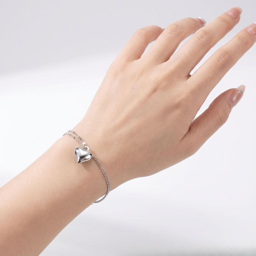 European and American new heart-shaped pendant bracelet women's exquisite lip chain stacked bracelet beaded fashion commuter jewelry