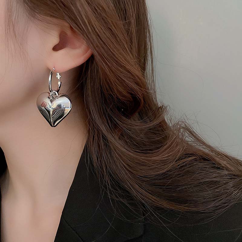 Silver Big Heart Pendant Earrings For Women Exaggerated Metal Geometric Huggie Hoop Earrings Jewelry Gift