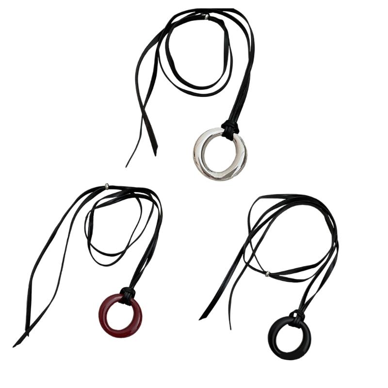 Fashionable Leather Rope Round Pendant Necklace Featuring Sturdy Materials Jewelry Accessory for Fashion Enthusiasts