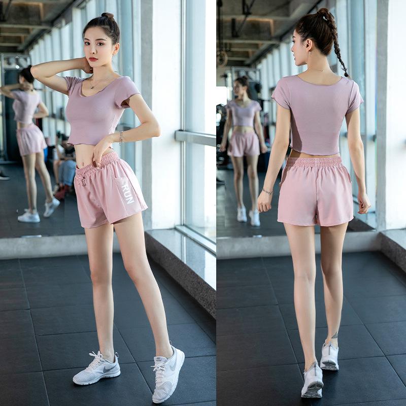 Women's 2026 Quick-Dry Breathable Three-Quarter Sportswear Set for Summer Running & Fitness