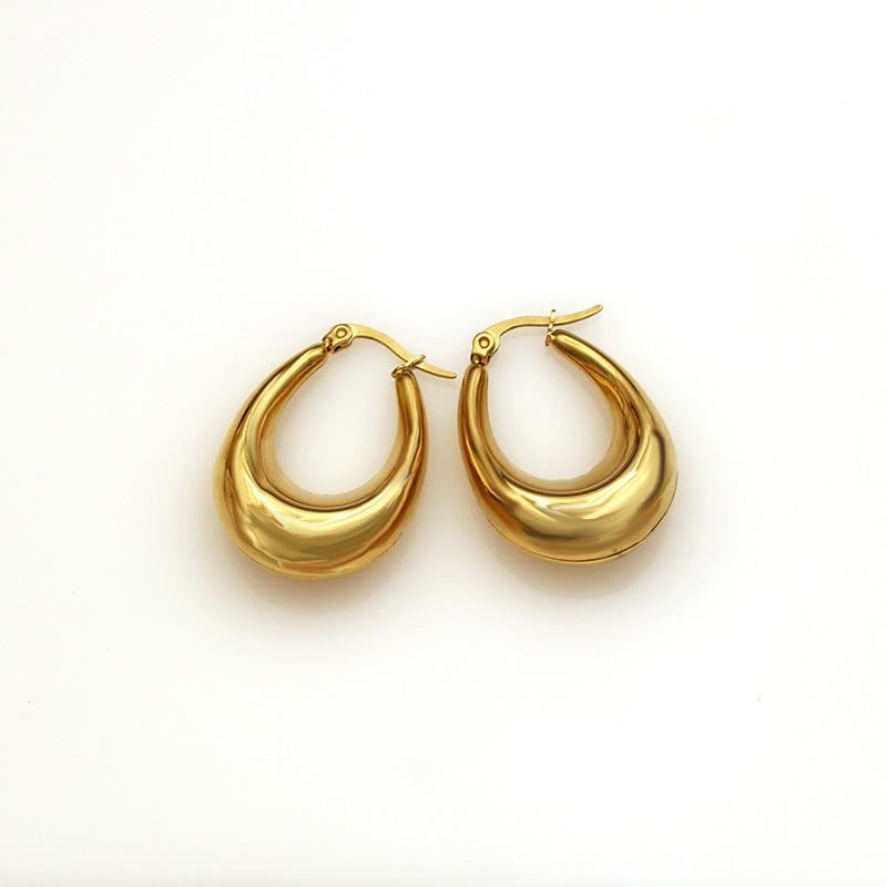 Wind French Retro Oval Hollow Titanium Steel Earrings High-End Light Luxury Earrings U-Shaped Earrings