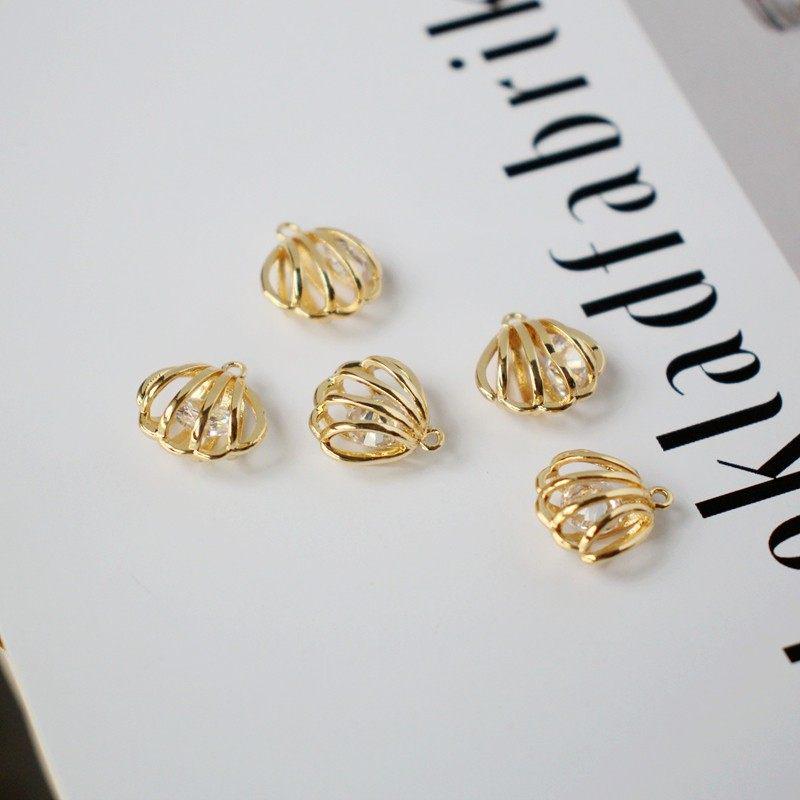 14K Gold-Plated Colorfast Hollow Zircon Seashell Pendant for DIY Scallop Bracelets, Necklaces, and Earrings