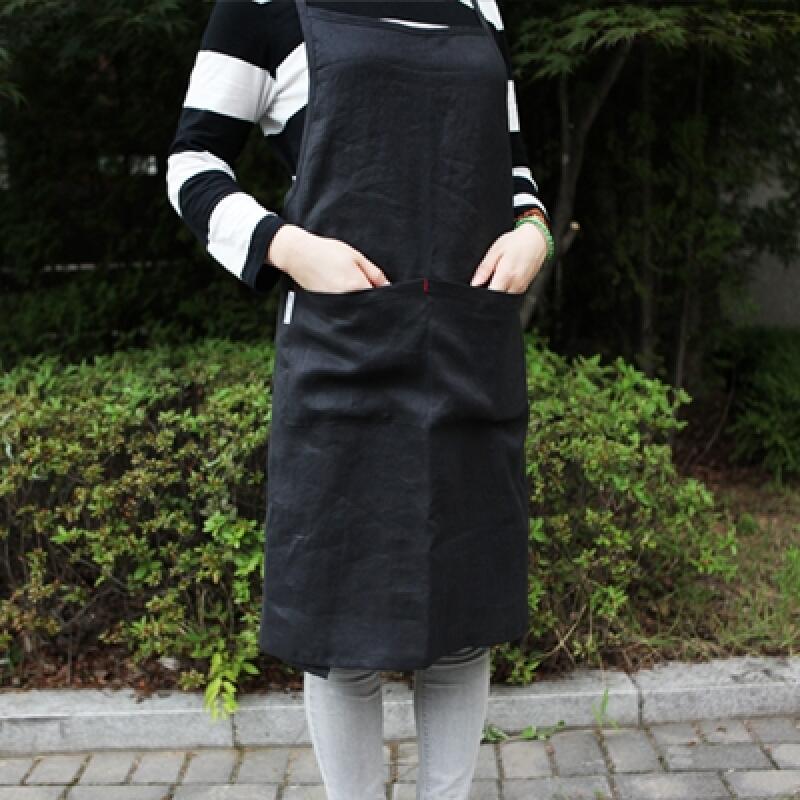 Signature Stitch Linen Apron_Black