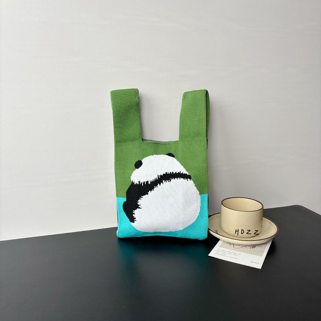 Knitted bag female animal tote bag cute souvenir snack bag versatile vest bag bucket woven gift bag