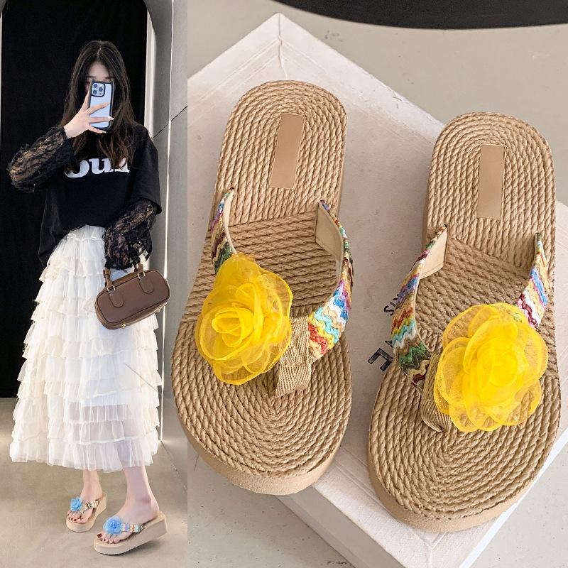 Straw wind beach shoes casual fairy pastoral flowers resort female fashion summer new thick-soled wedges flip-flops