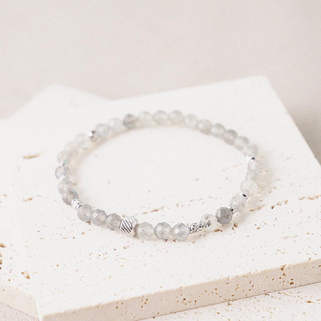 Jbans Classic 6-Cut Moonlight Stone Metal Mix Gemstone Bracelet (C2501Ac1213_Gr)
