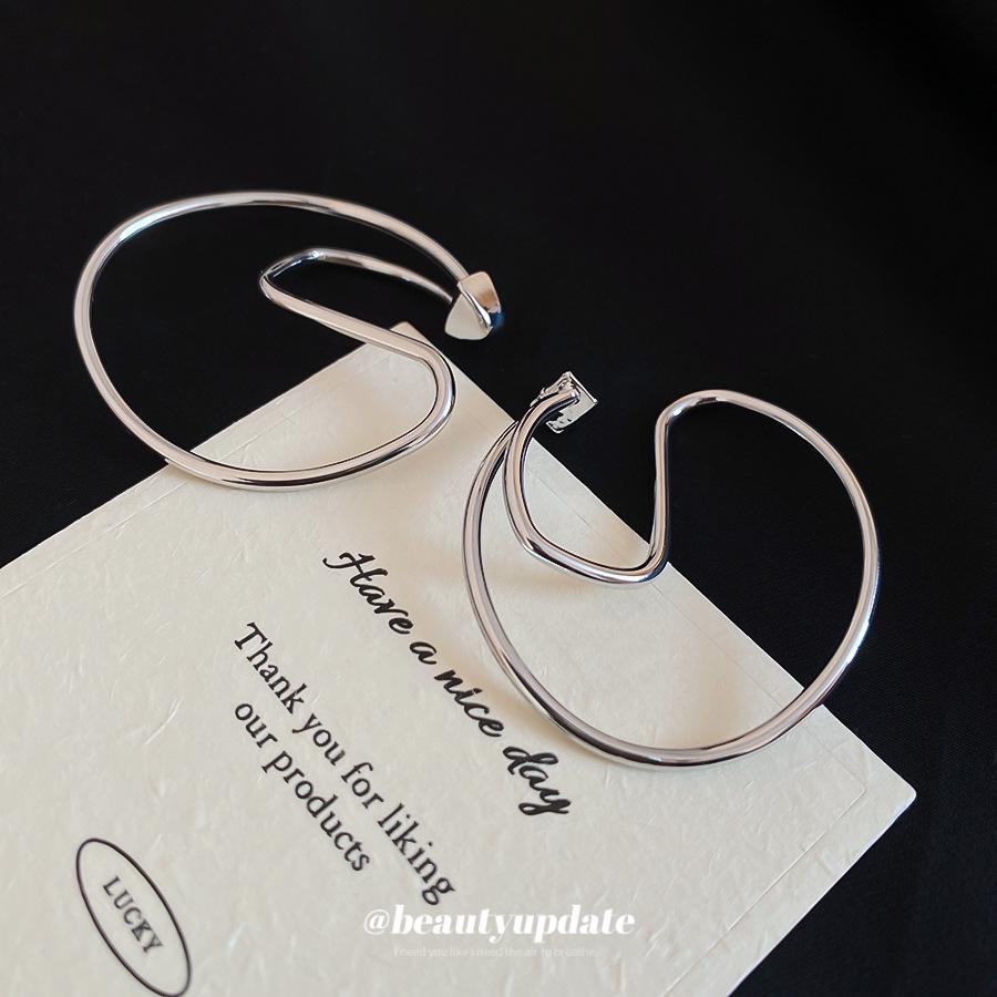 European & American Geometric Non-Piercing Ear Cuff - Minimalist High-End Jewelry